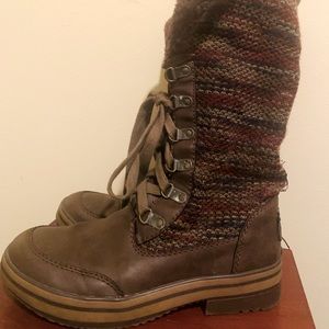 Gently used Rocket Dog winter boots
